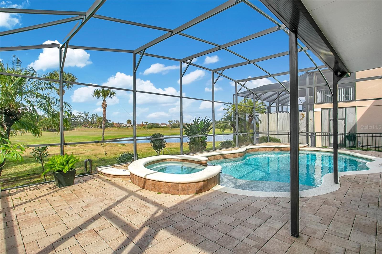 15049 SPINNAKER COVE LN