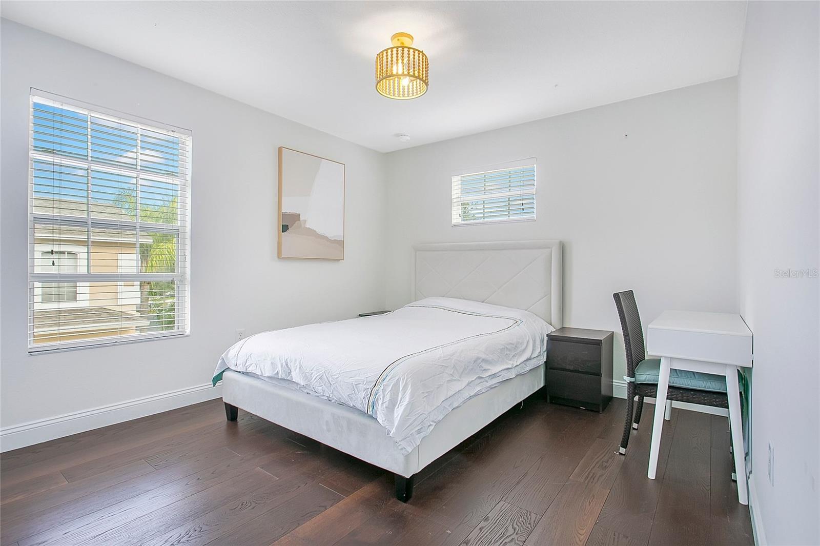 15049 SPINNAKER COVE LN