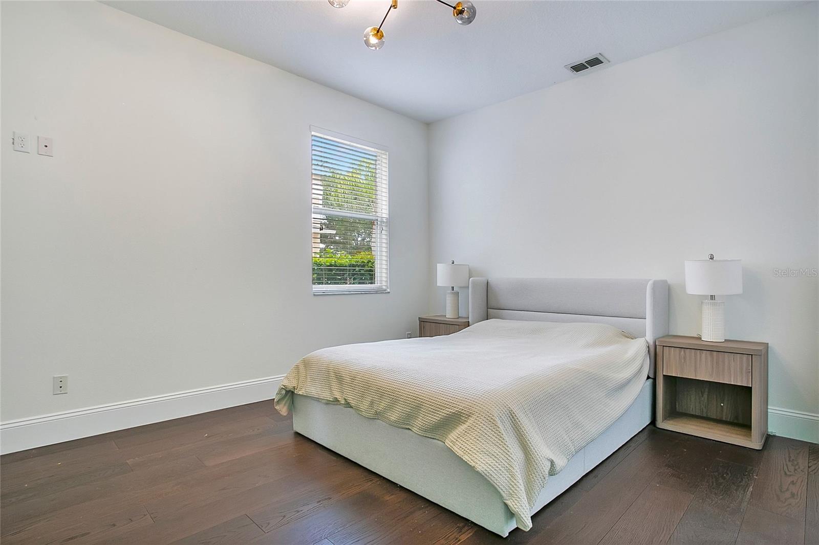 15049 SPINNAKER COVE LN