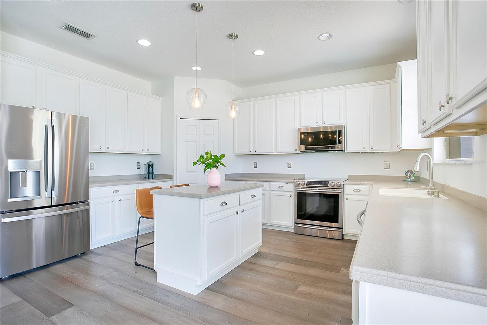 15049 SPINNAKER COVE LN