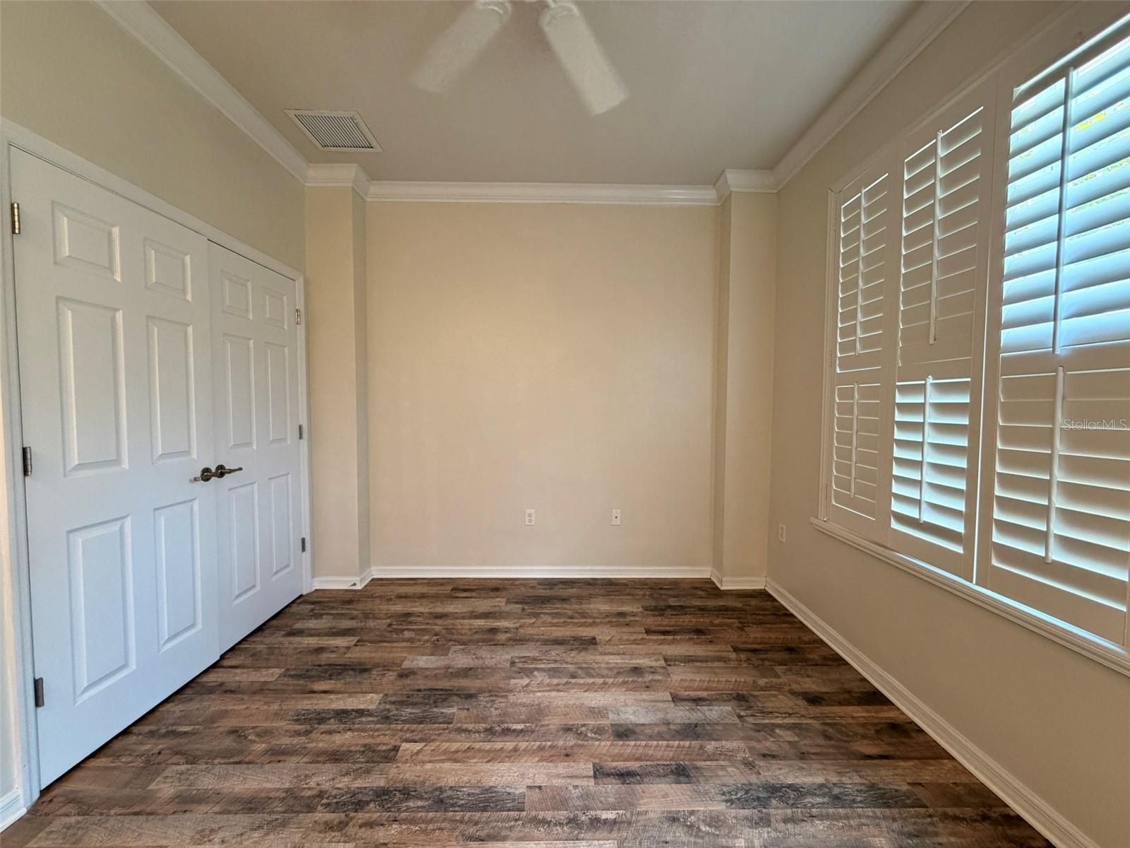 691 PENSACOLA LN