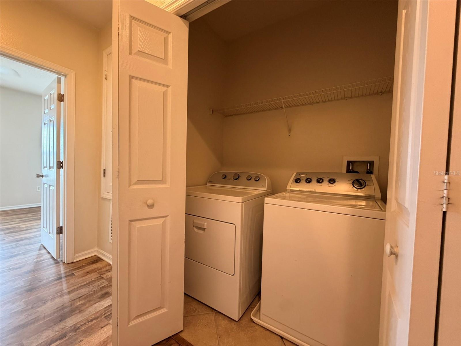 691 PENSACOLA LN