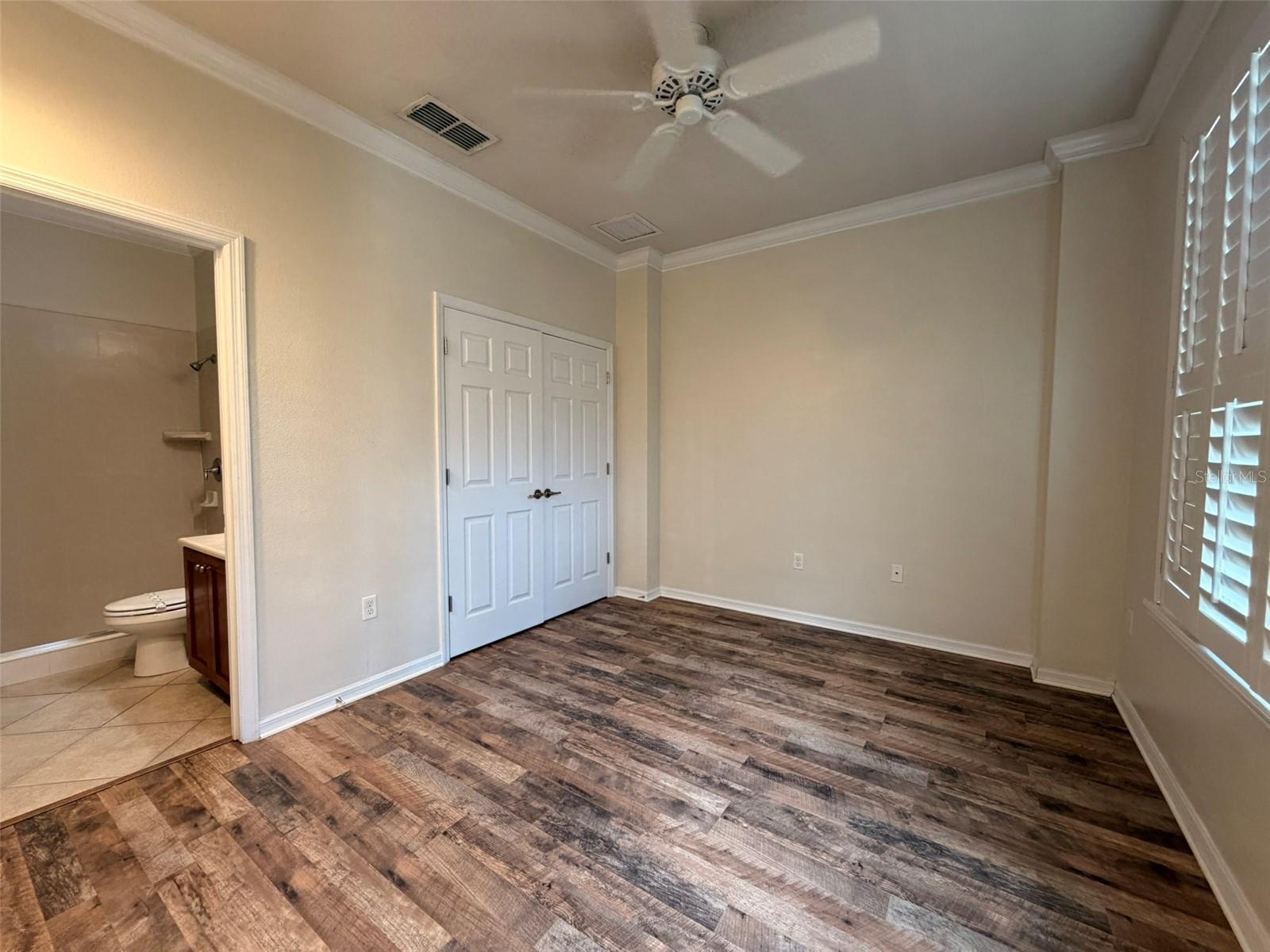 691 PENSACOLA LN
