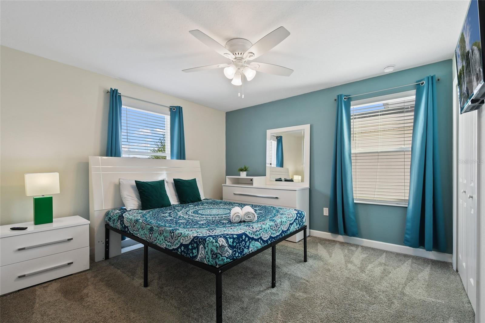 8842 CABOT CLIFFS DR
