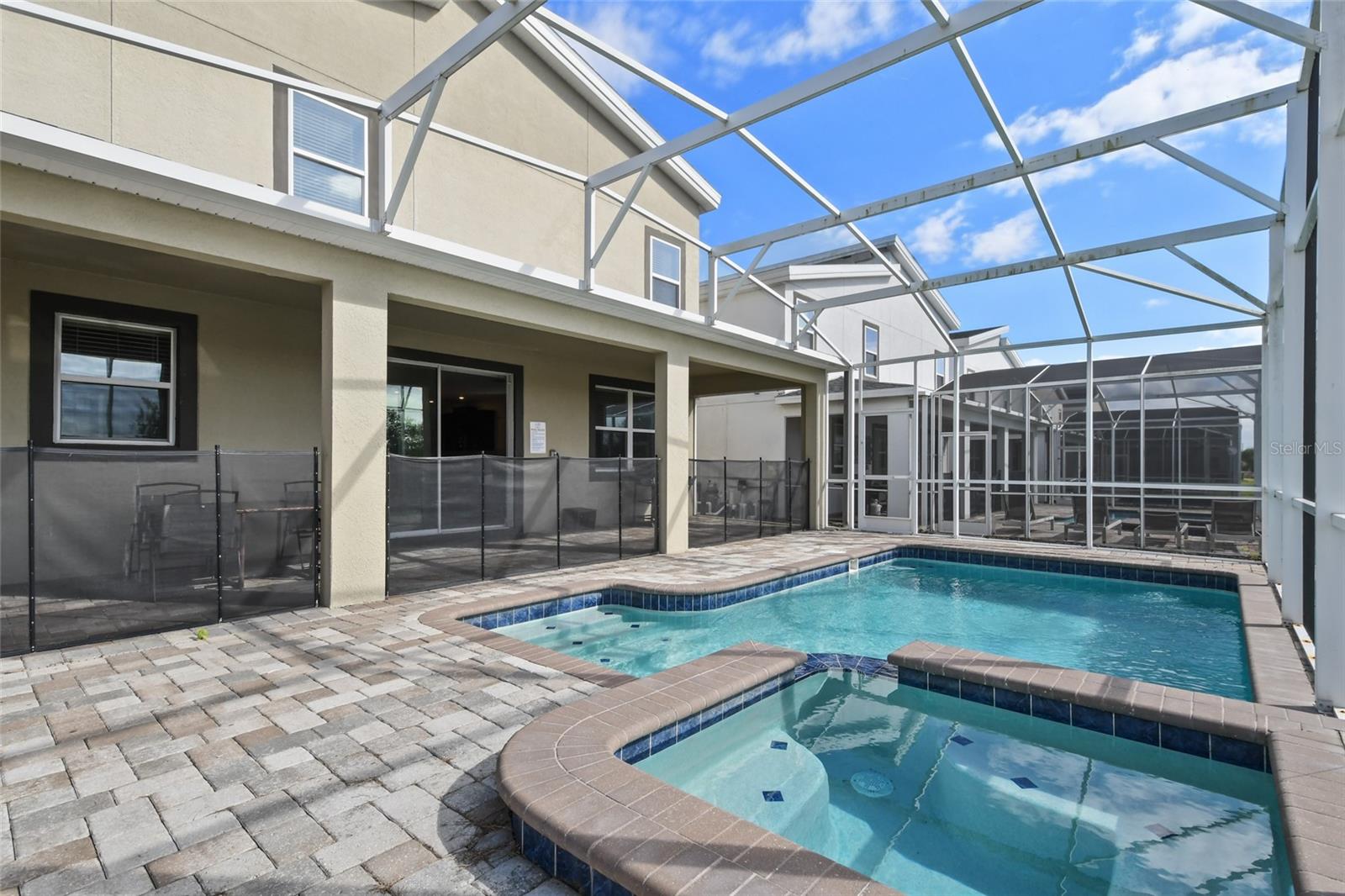 8842 CABOT CLIFFS DR