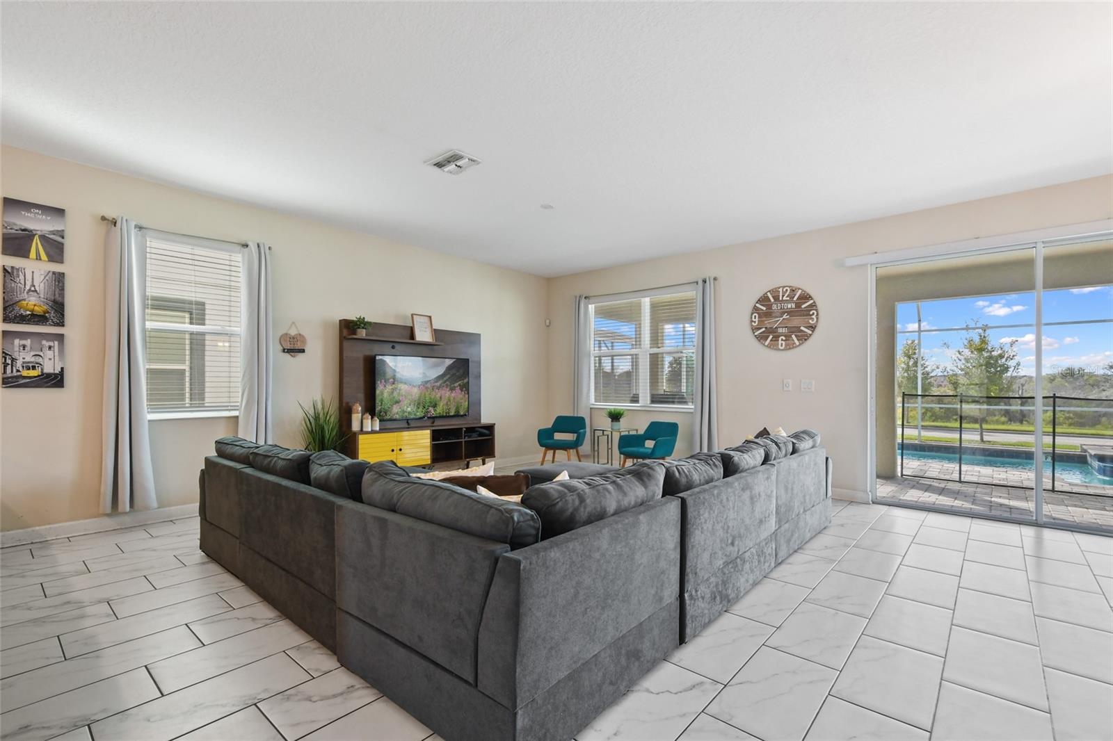 8842 CABOT CLIFFS DR