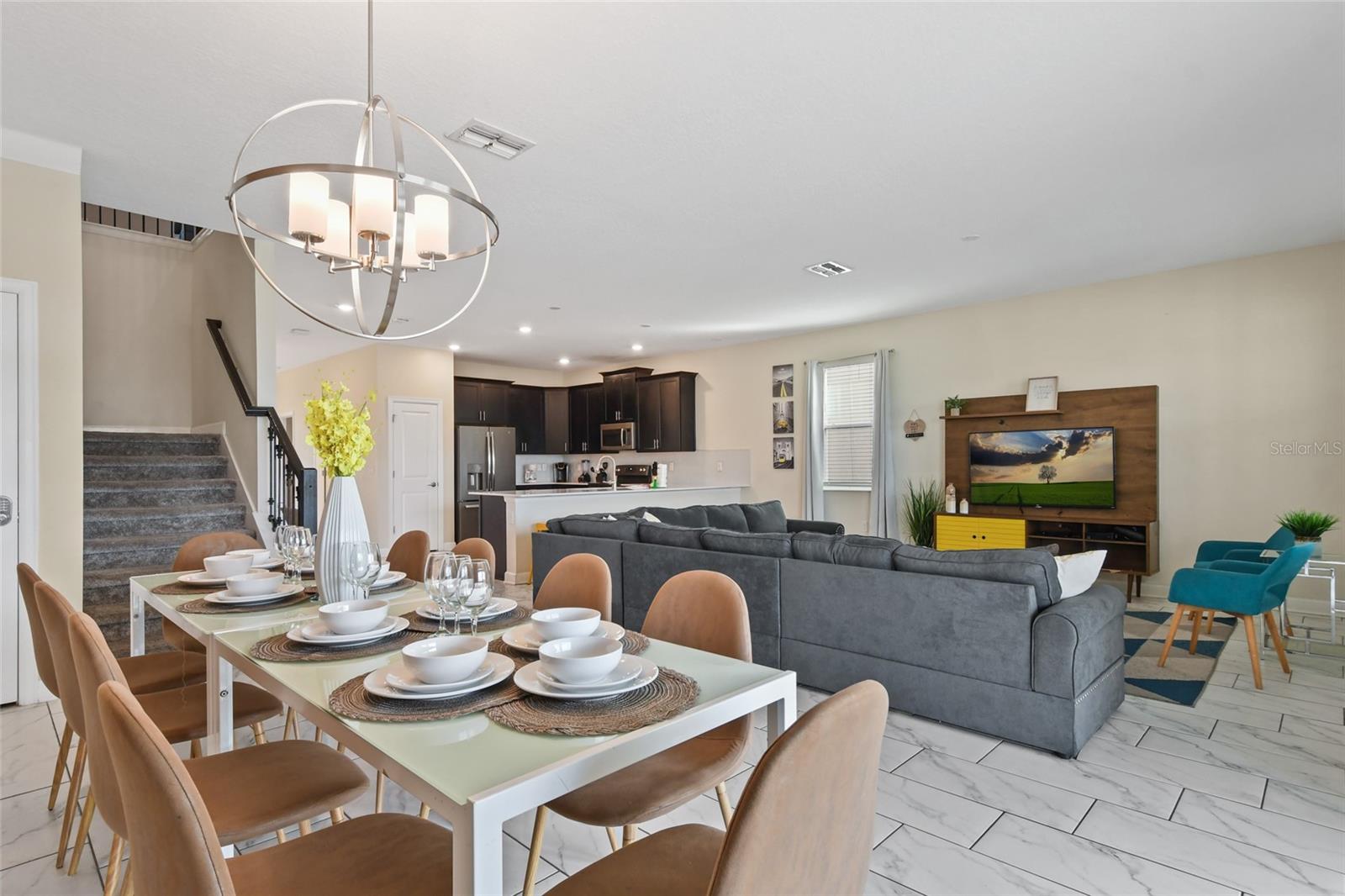 8842 CABOT CLIFFS DR