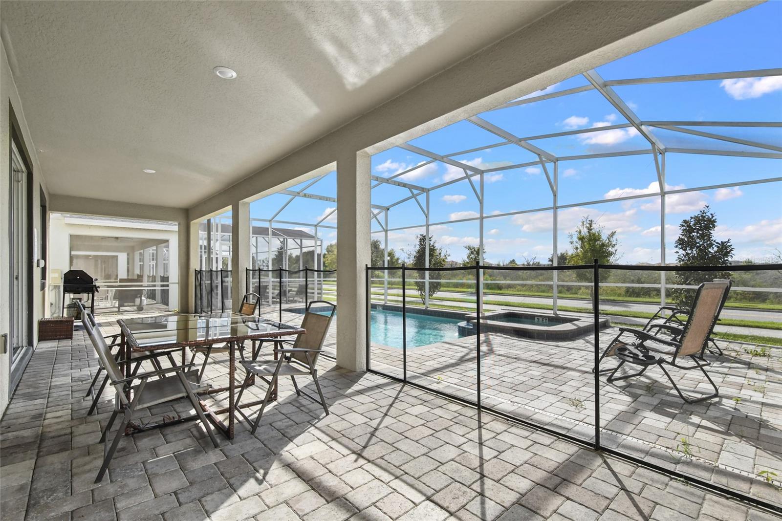 8842 CABOT CLIFFS DR
