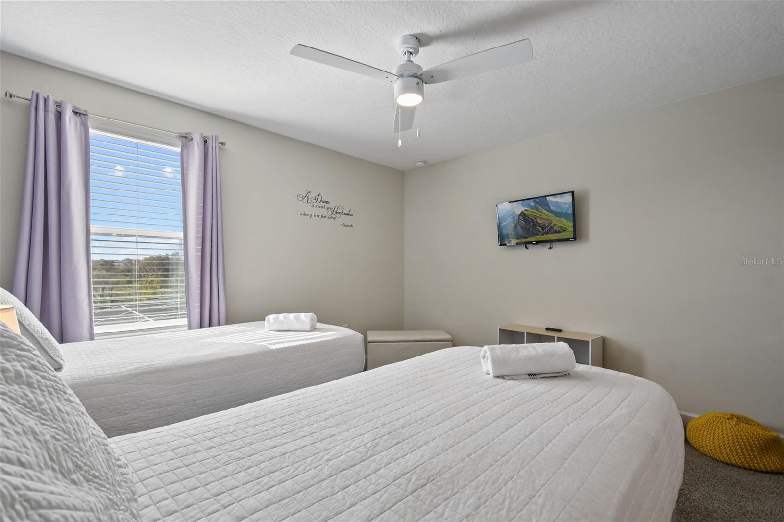 8842 CABOT CLIFFS DR