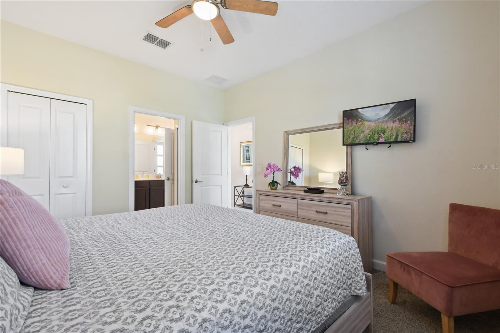 8842 CABOT CLIFFS DR