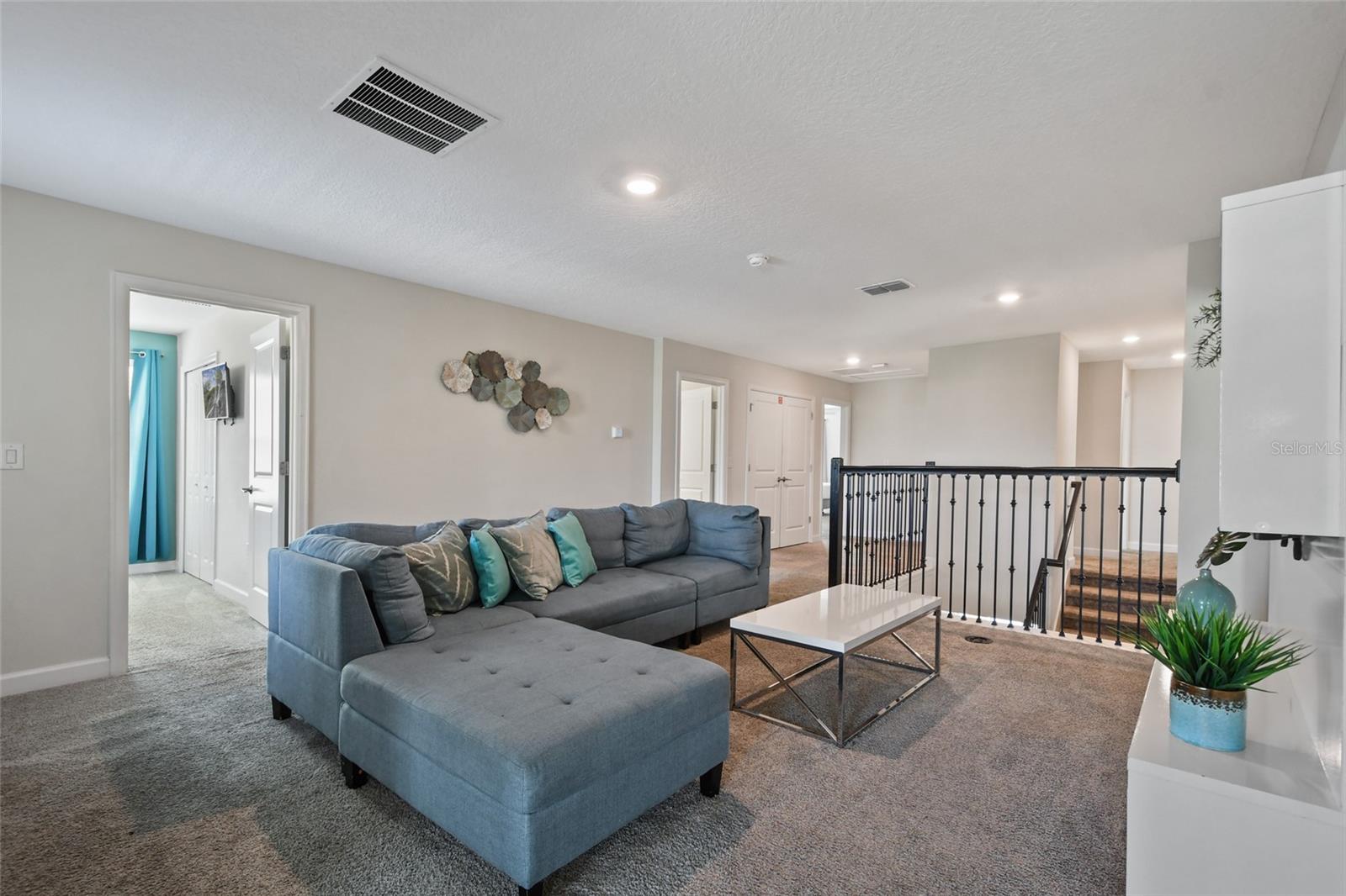 8842 CABOT CLIFFS DR