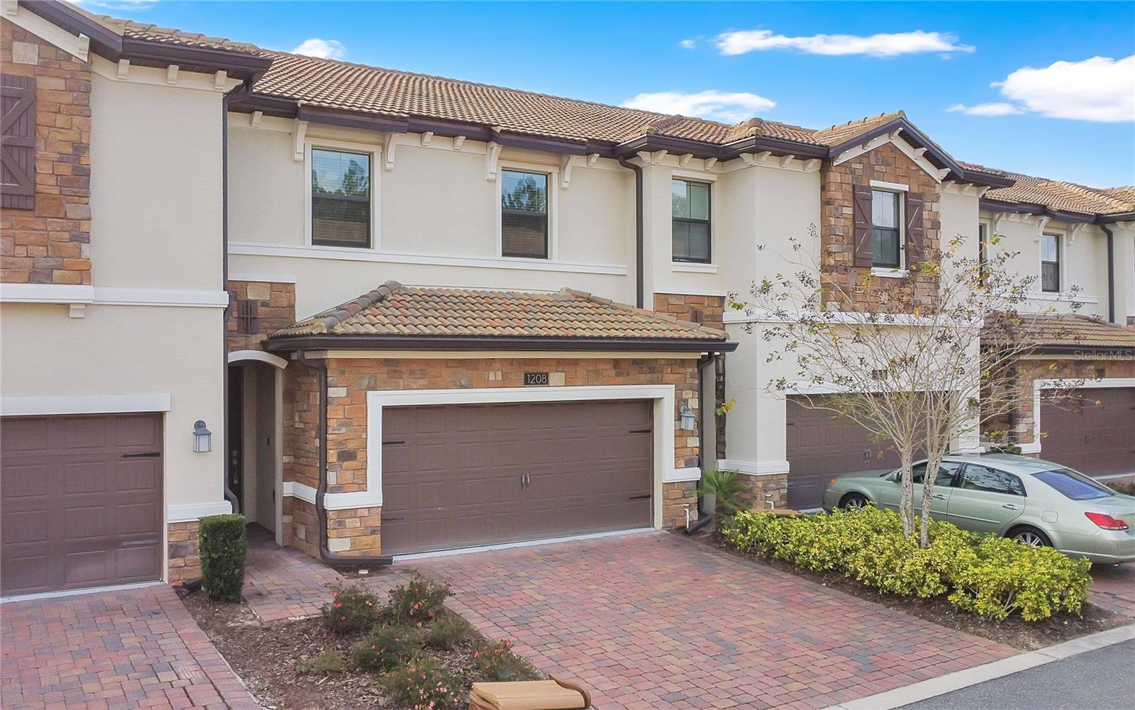 1208 PAYNE STEWART DR