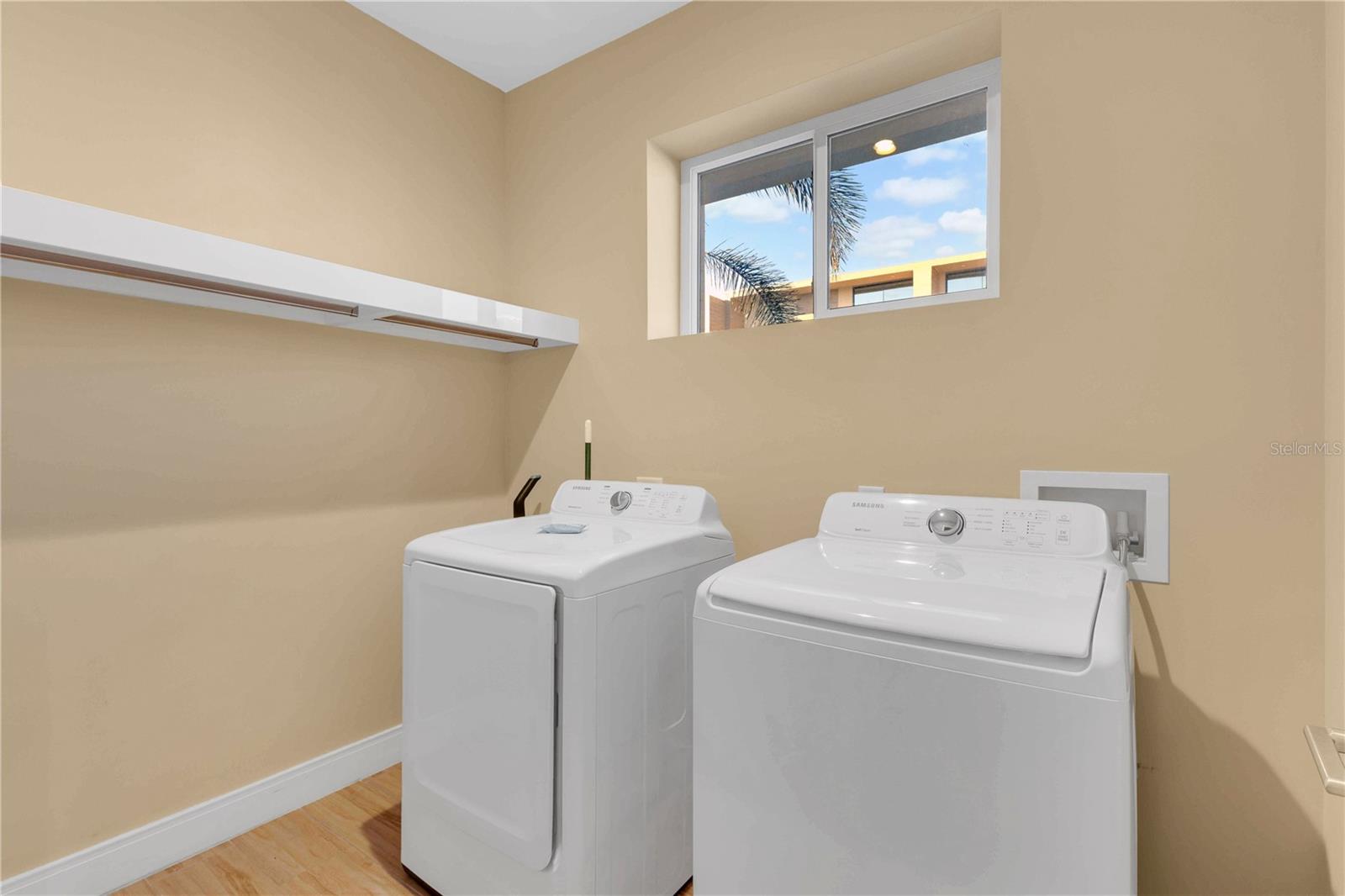 3094 ROCKEFELLER WAY