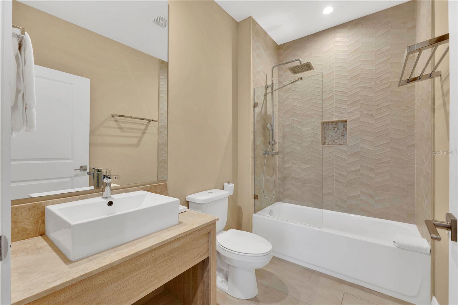 3094 ROCKEFELLER WAY