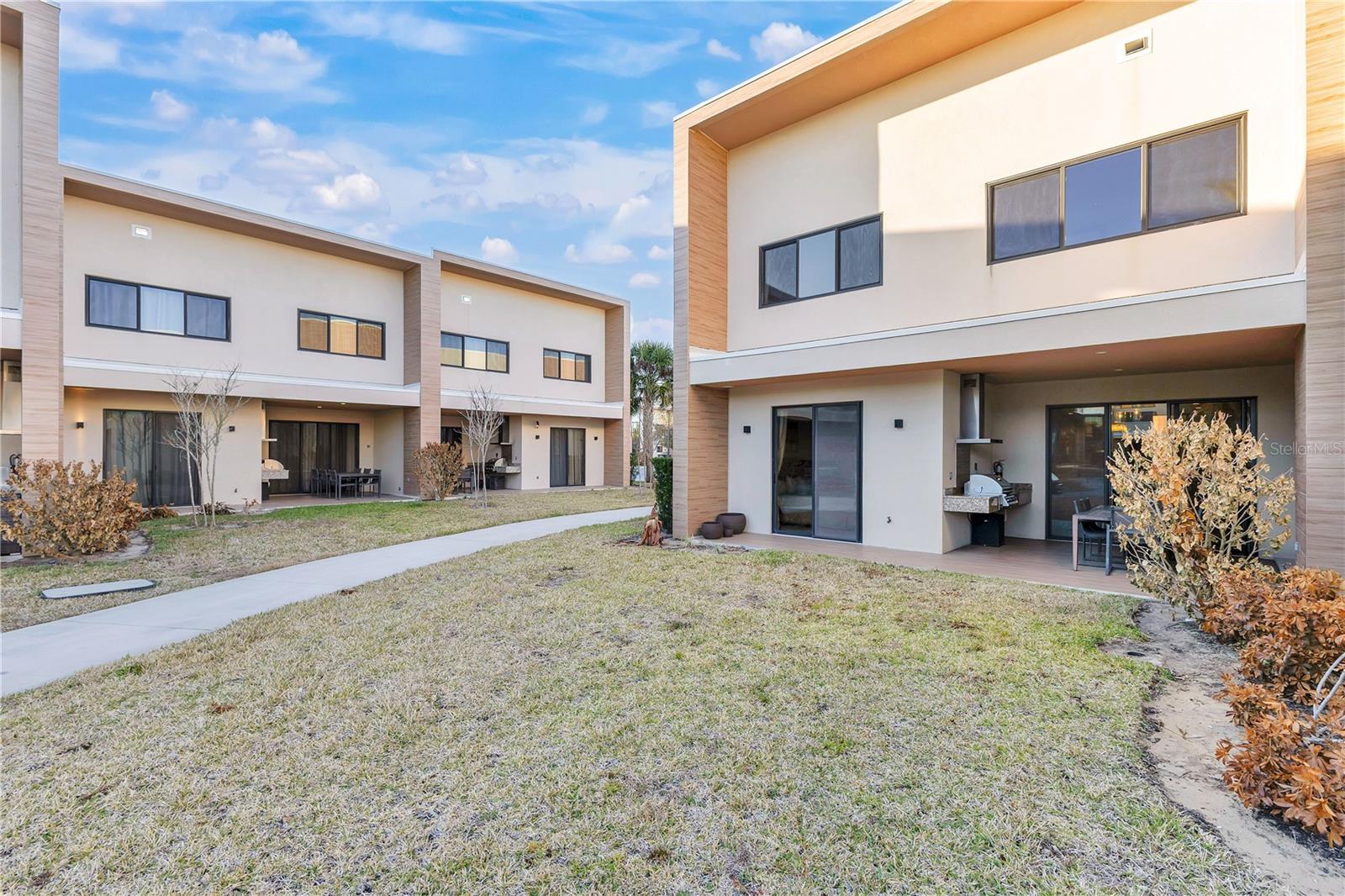 3094 ROCKEFELLER WAY