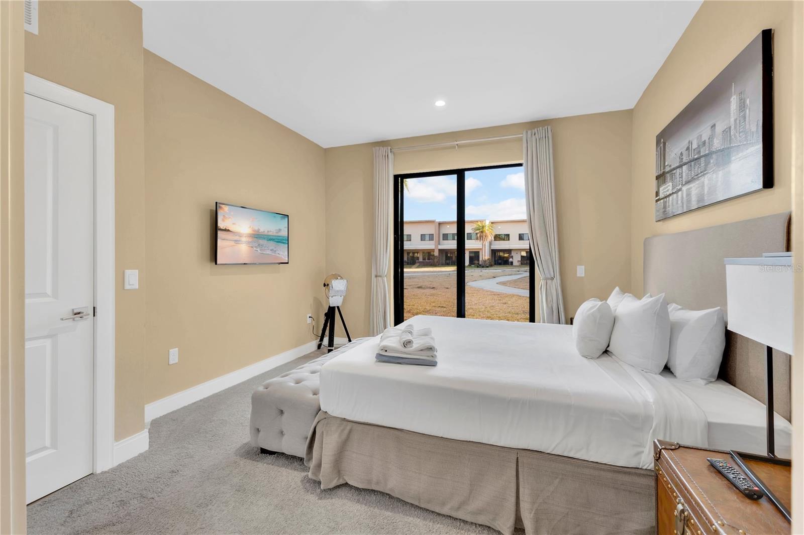 3094 ROCKEFELLER WAY