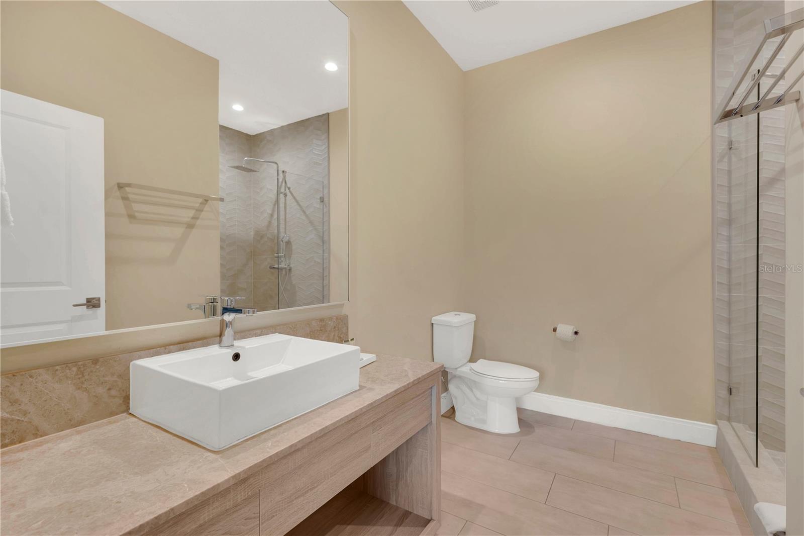 3094 ROCKEFELLER WAY