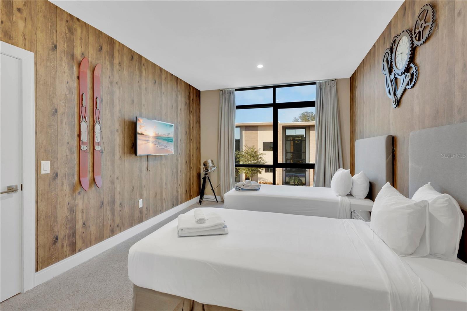 3094 ROCKEFELLER WAY