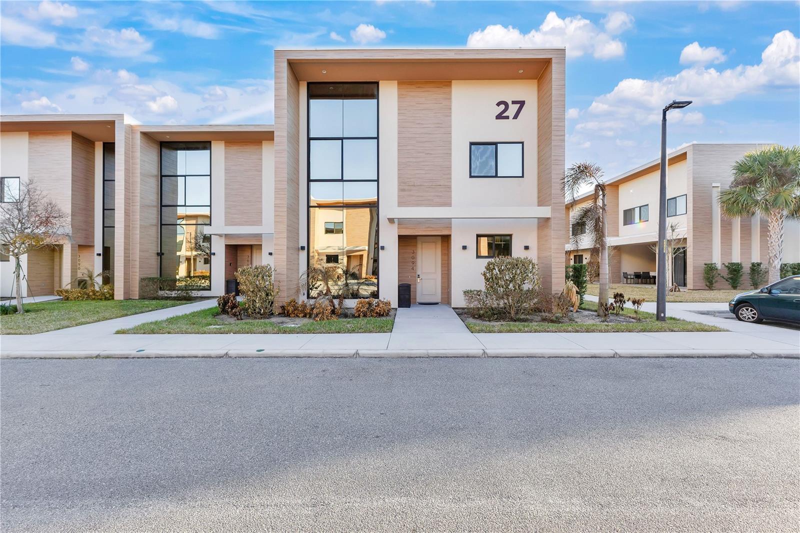 3094 ROCKEFELLER WAY