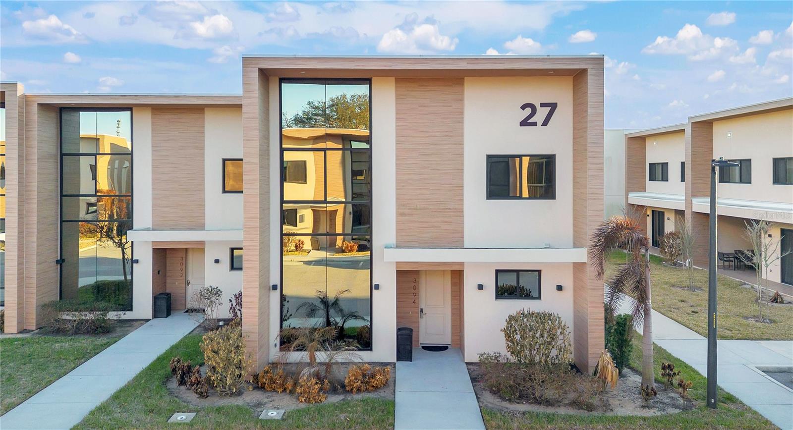 3094 ROCKEFELLER WAY