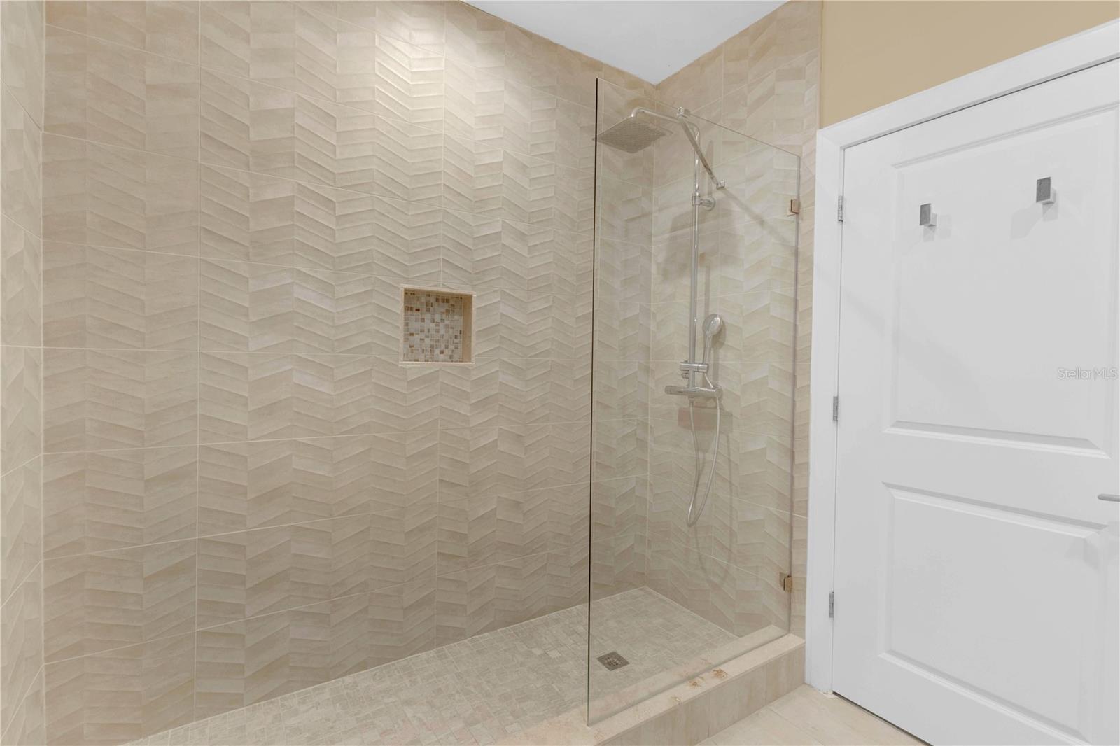 3094 ROCKEFELLER WAY