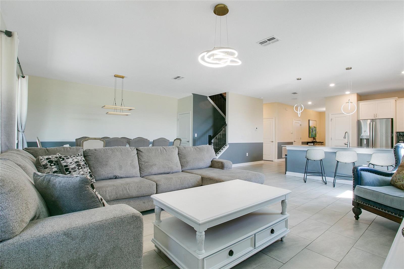 8800 INTERLOCKING CT