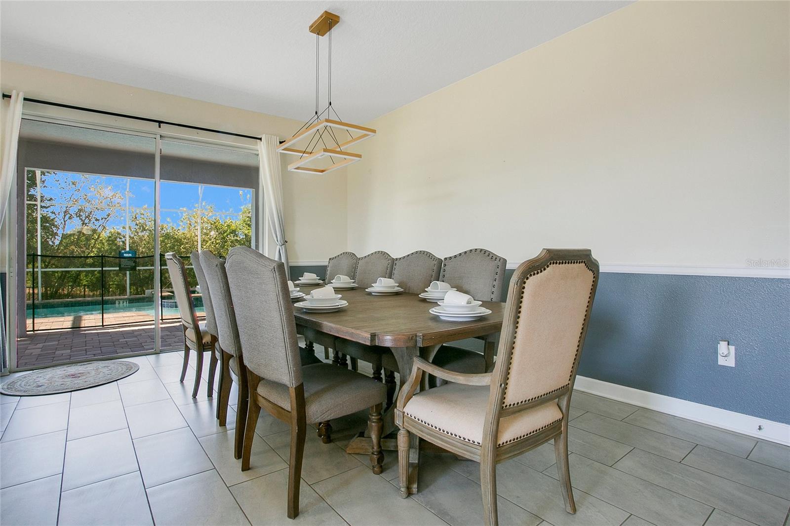 8800 INTERLOCKING CT