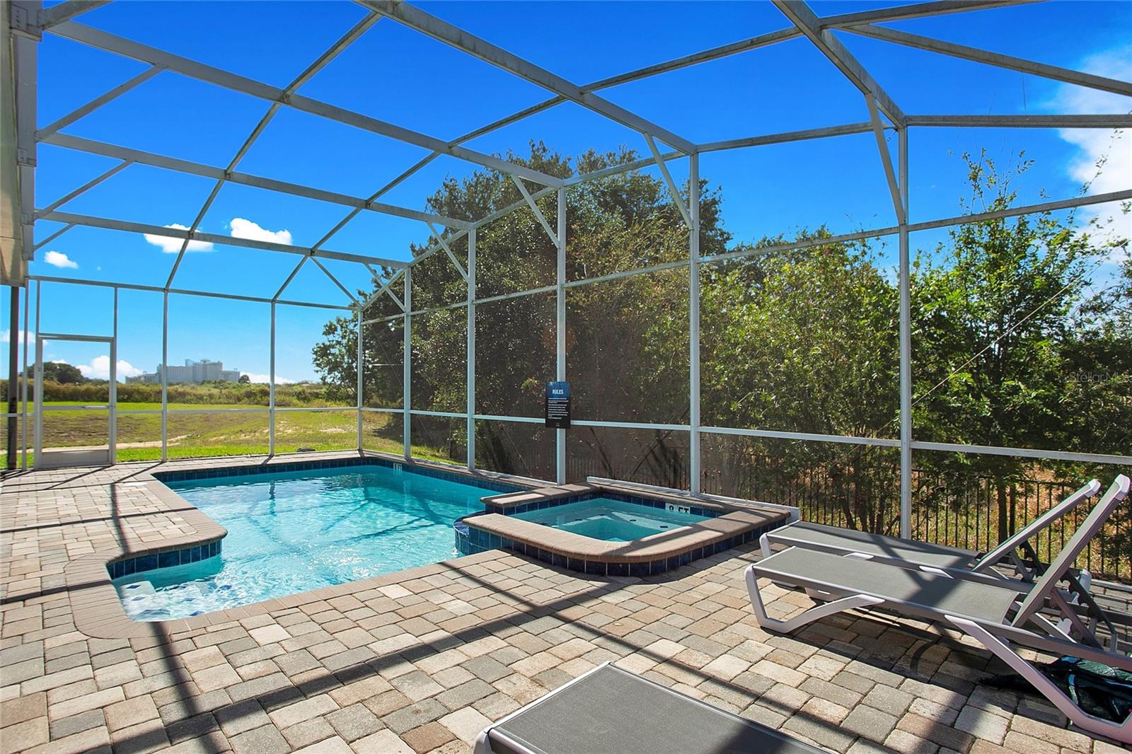 8800 INTERLOCKING CT