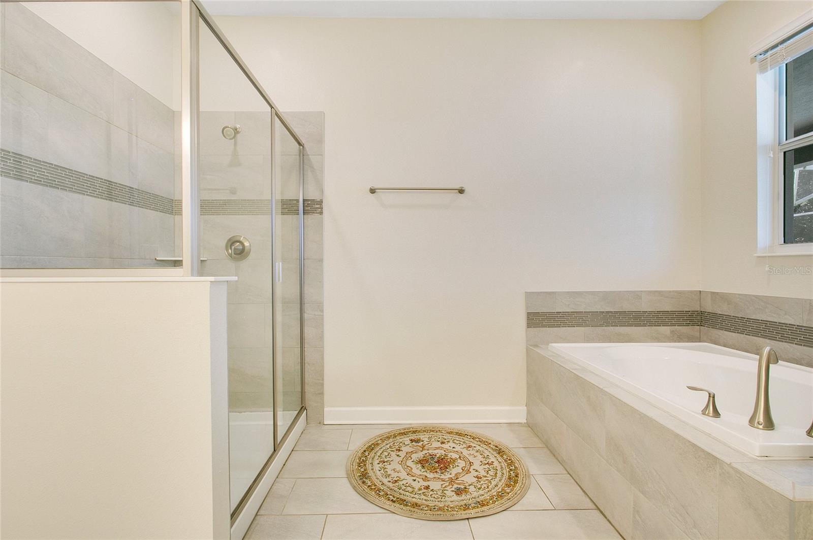 8800 INTERLOCKING CT