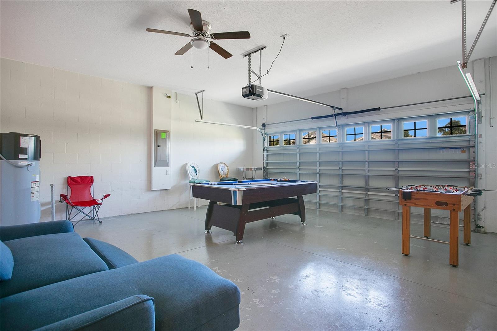 8800 INTERLOCKING CT