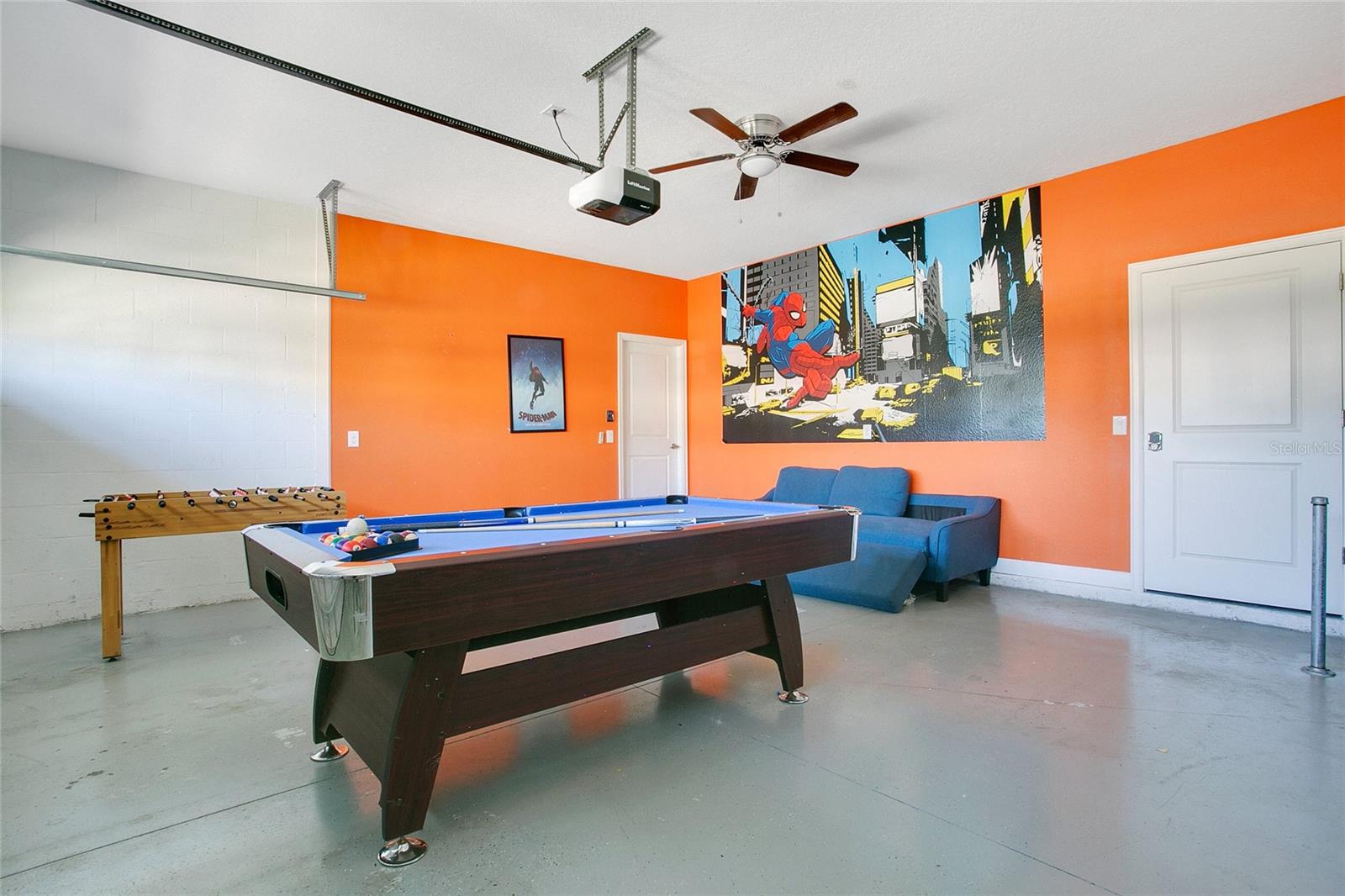 8800 INTERLOCKING CT