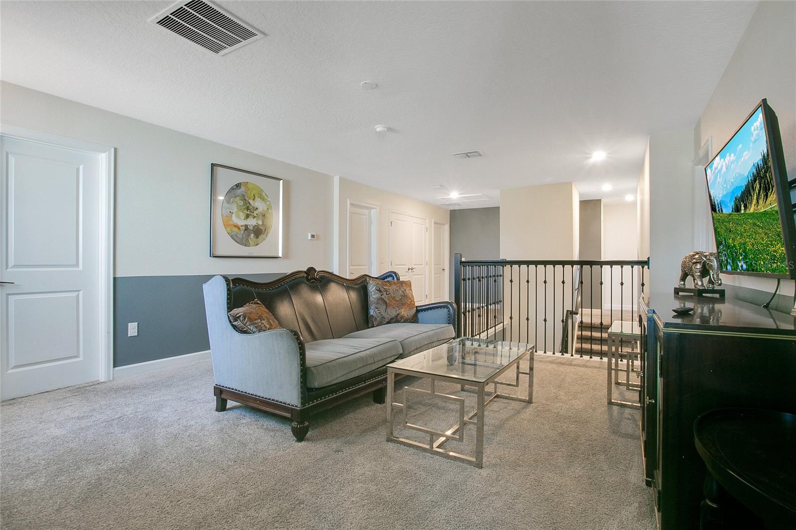 8800 INTERLOCKING CT