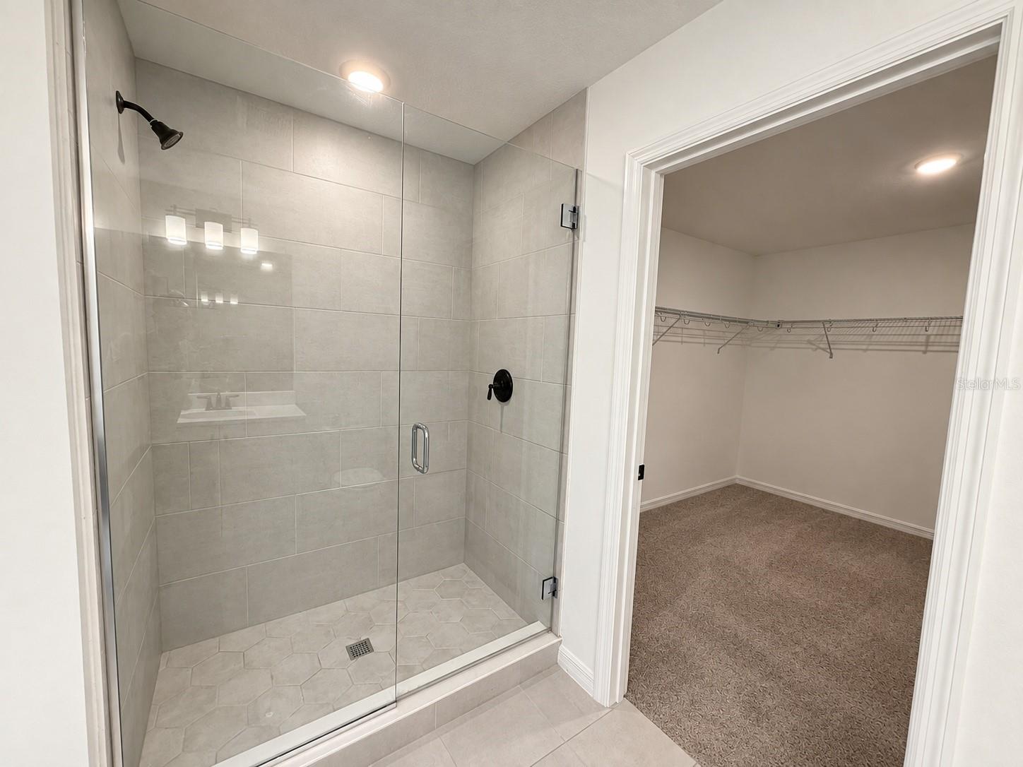 2077 DERWENT DR