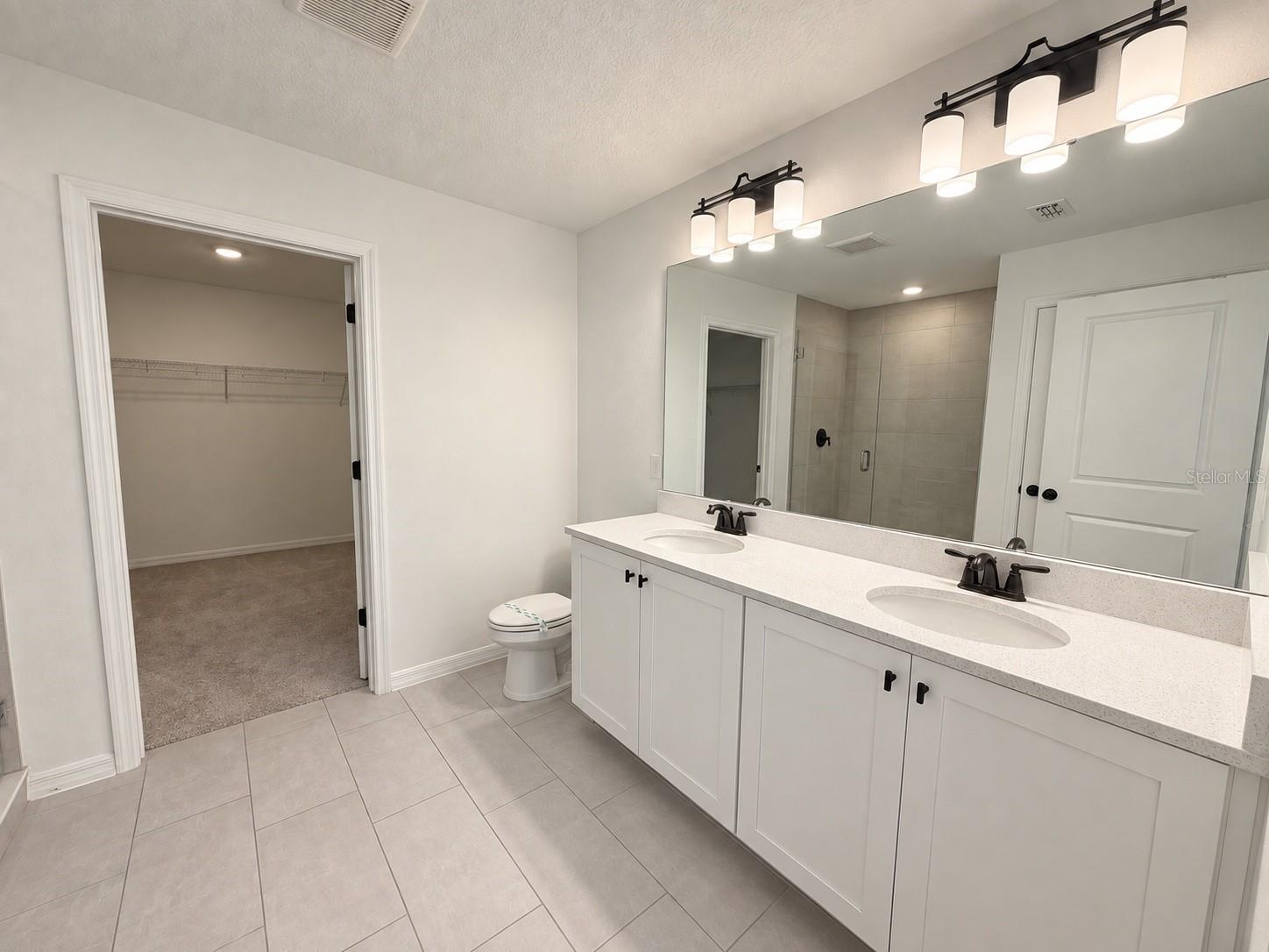2077 DERWENT DR
