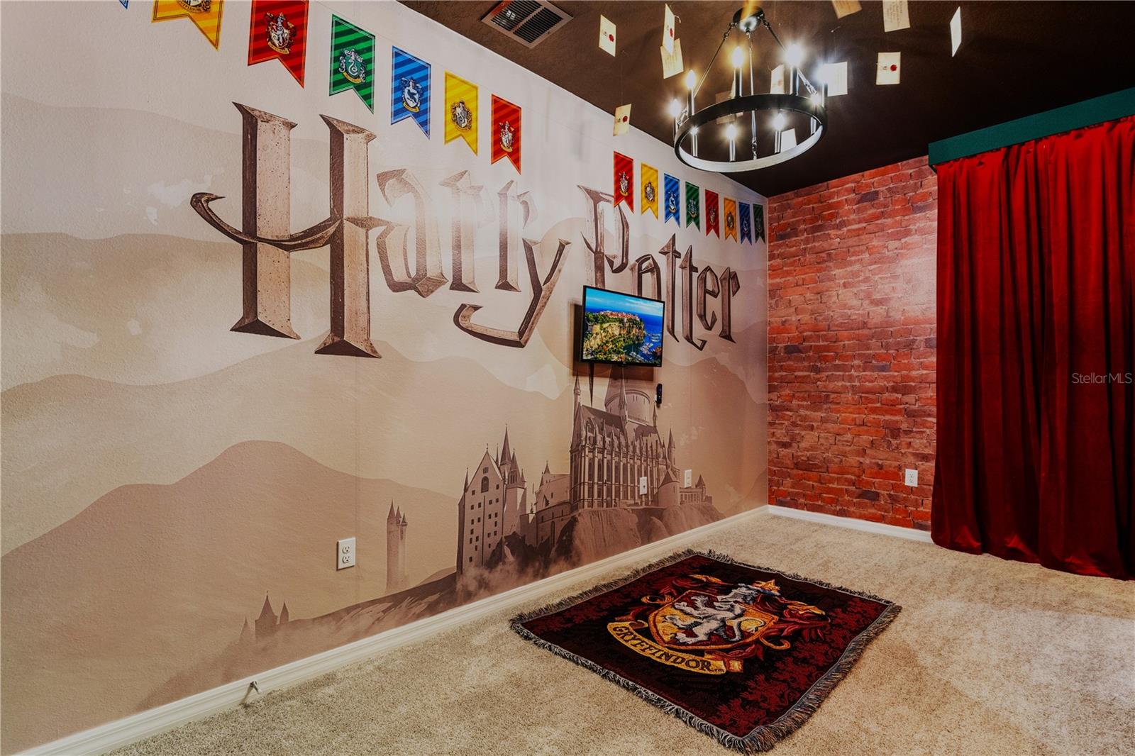 15972 SANDY CLIFFS DR