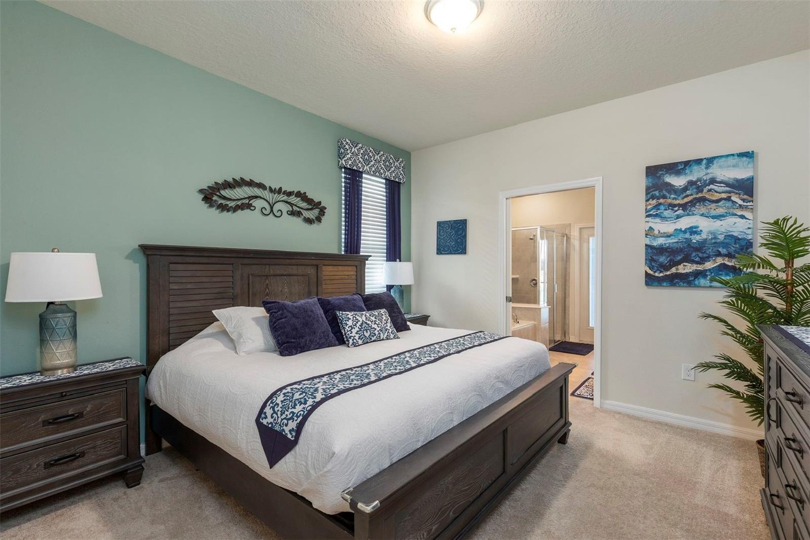 7195 OAKMOSS LOOP