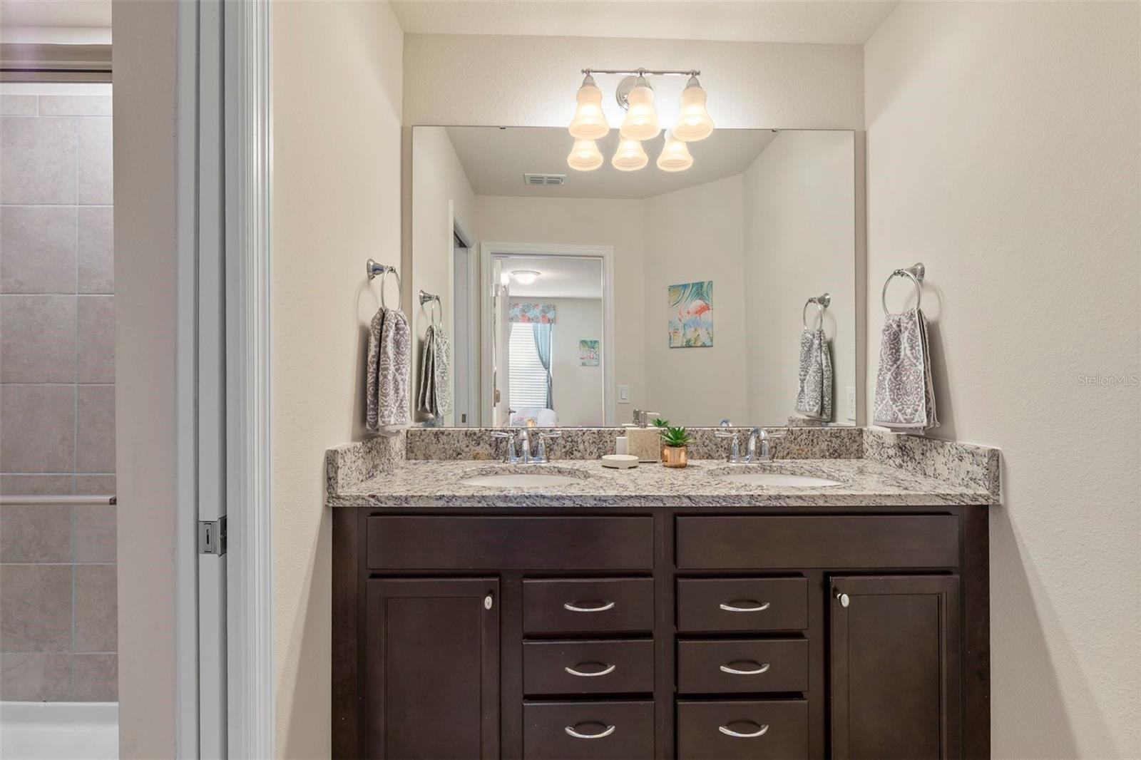 7195 OAKMOSS LOOP