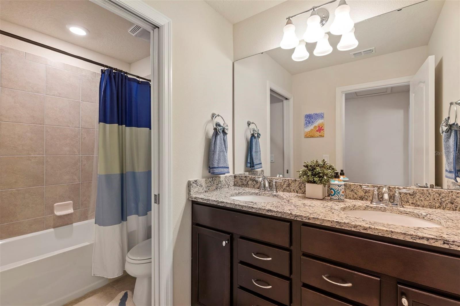 7195 OAKMOSS LOOP