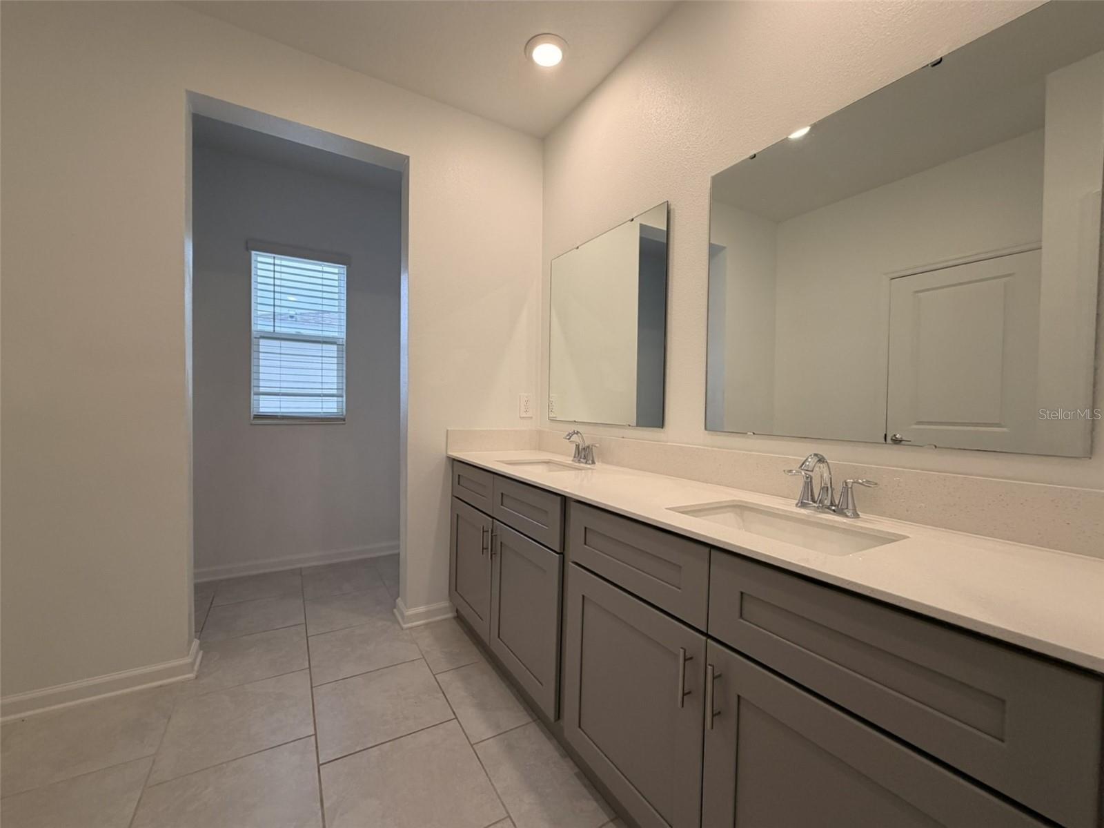 2165 SWEET HONEY LN