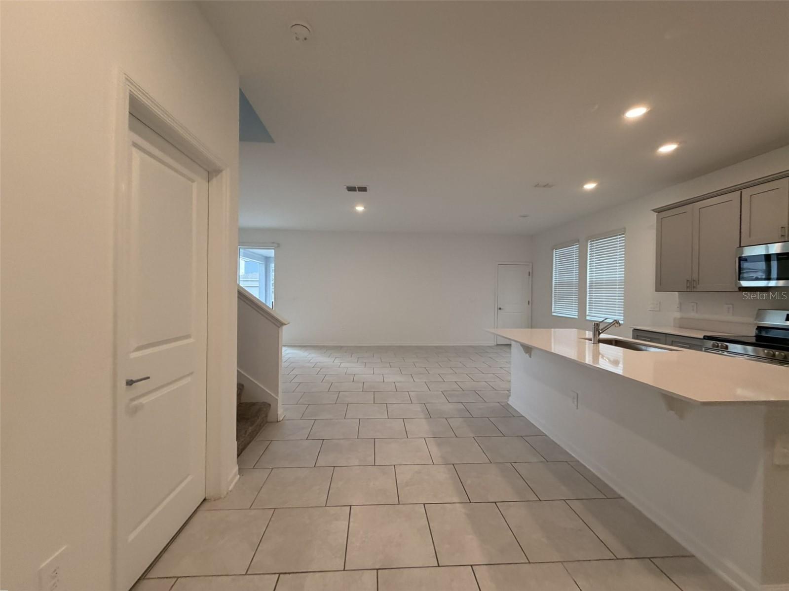 2165 SWEET HONEY LN