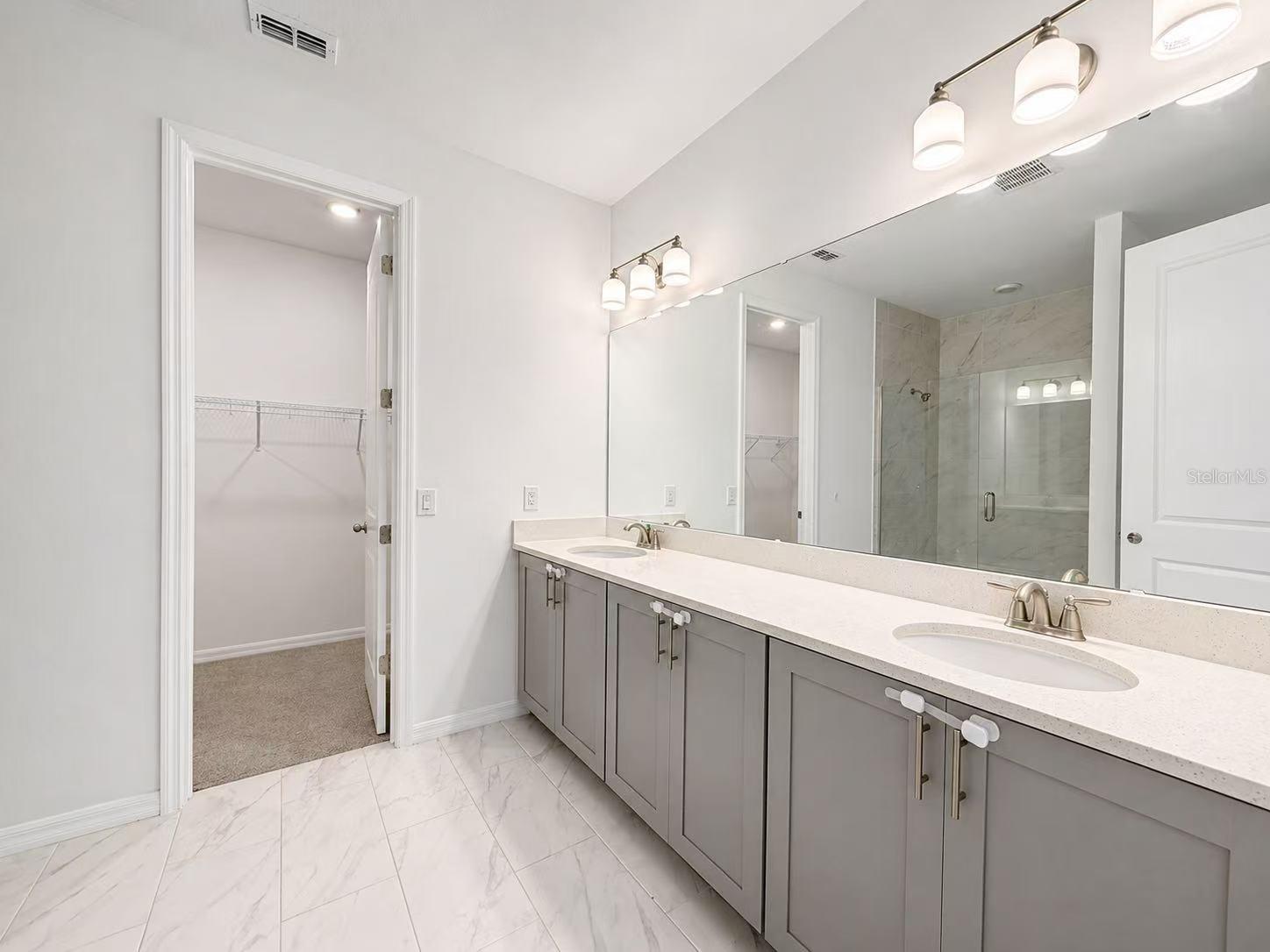 2272 DERWENT DR