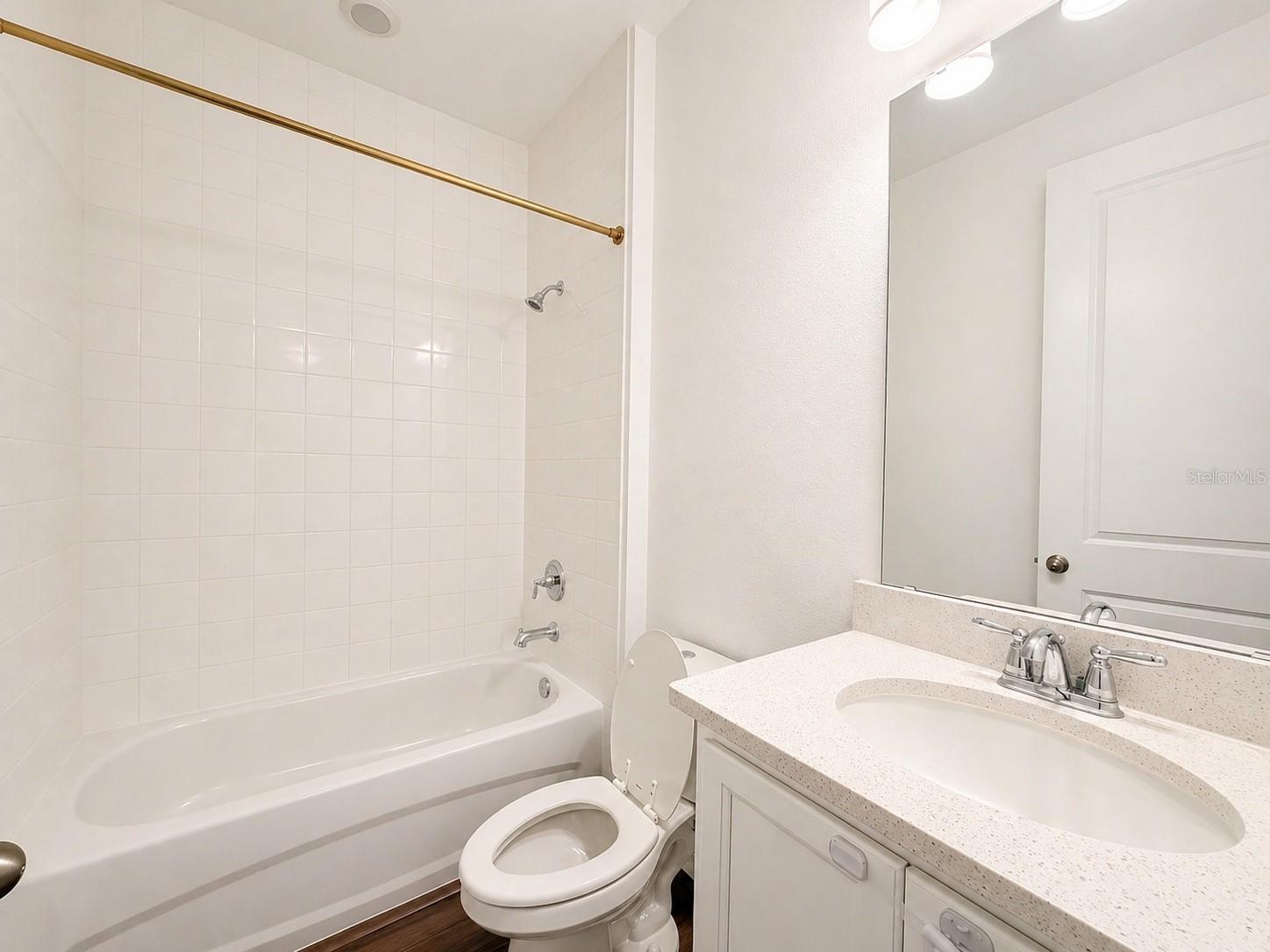 2272 DERWENT DR