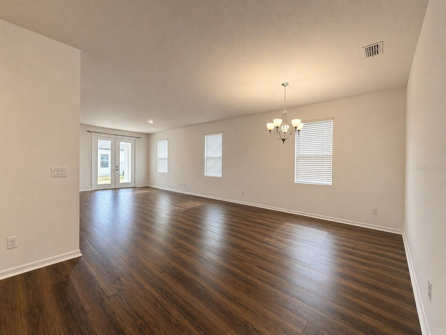 2272 DERWENT DR