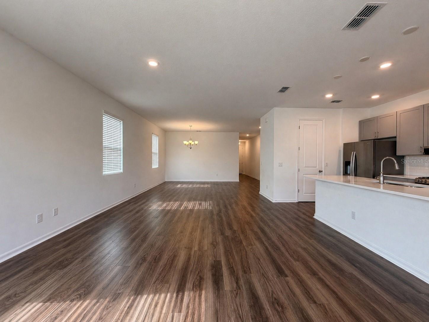 2272 DERWENT DR