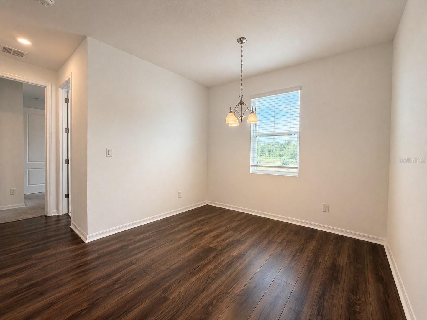2272 DERWENT DR