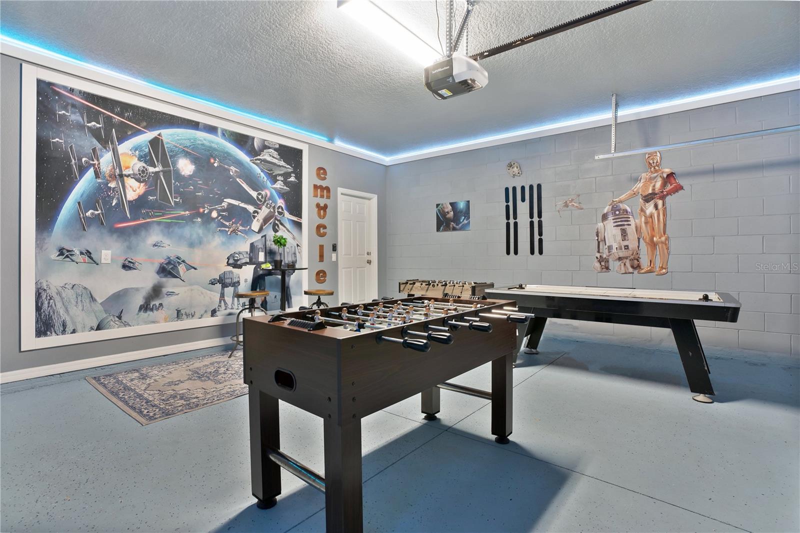 8869 BENGAL CT