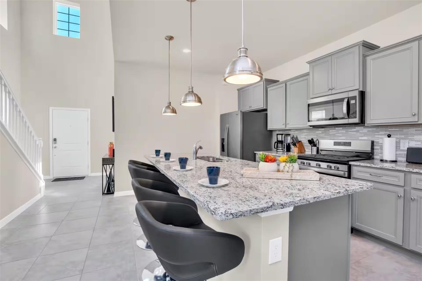 7267 OAKMOSS LOOP