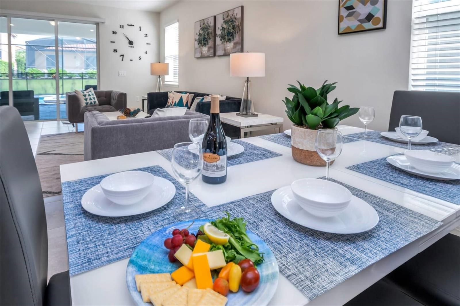 7267 OAKMOSS LOOP