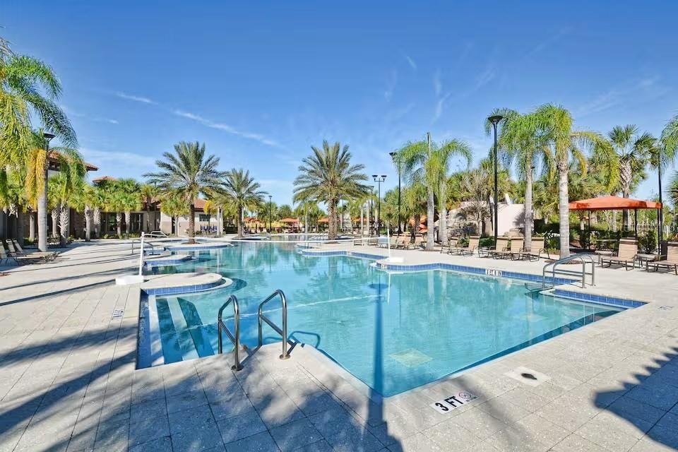 7267 OAKMOSS LOOP