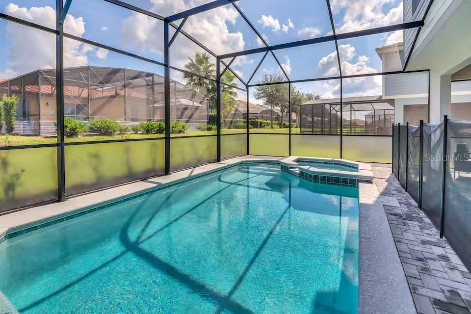 7267 OAKMOSS LOOP